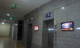 Khu vực thang máy tòa chung cư nơi xảy ra sự việc.