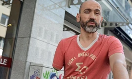 Phạt người đàn ông cụt tay vì… lái xe một tay