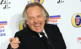 Danh hài Rik Mayall qua đời ở tuổi 56
