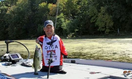 Không tay chân vẫn câu được hơn 7.000 con cá