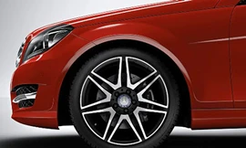 Mercedes Việt mang về C-Class mới