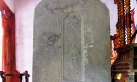 Phát hiện bia đá cổ