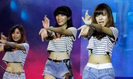 Mãn nhãn vũ điệu Kpop của ‘chân dài’ St.319