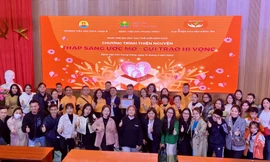 ‘Thắp sáng ước mơ – Gửi trao hy vọng’ cùng các em nhỏ tại Bệnh viện Nhi Trung ương