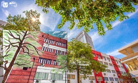 Sinh viên Ngoại thương vẽ bộ tranh tặng Trường cực chất 