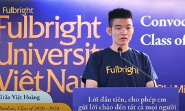 Chàng lập trình viên trẻ dùng công nghệ mở ra tương lai cho bản thân và cộng đồng người khiếm thị