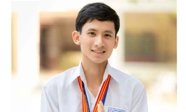 Từ xe phế liệu, hàng nước mía của cha mẹ, nam sinh đạt học bổng 100% của trường Đại học VinUni