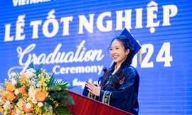 Nữ sinh Hải phòng là thủ khoa ngành Quản trị kinh doanh và Marketing với chương trình học 100% tiếng Anh