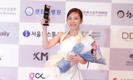 Zoe Như Quỳnh - nàng thơ của nền điện ảnh Việt nhận giải thưởng Ngôi Sao Châu Á Triển Vọng tại Hàn Quốc 