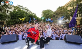 Đại học Kinh tế Quốc dân chào tân sinh viên dưới hình thức trực tuyến