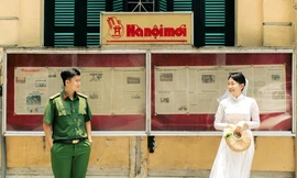 Mãn nhãn trước bộ ảnh cưới ‘Một thoáng Hà Nội xưa’ của cặp đôi 9X Sài Gòn