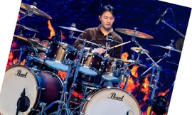 Nam sinh Ngoại thương đam mê âm nhạc và quyết tâm tốt nghiệp đại học với tấm bằng giỏi