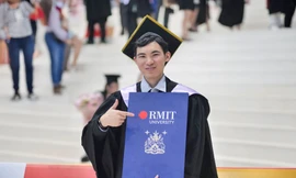 Hà Viết Tỉnh: Từ nhân viên trại gà đến giảng đường quốc tế và ước mơ mang tiếng Anh về làng
