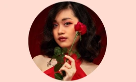 Nữ sinh trường Đại học Kinh tế Quốc dân sở hữu gương mặt "rất fashion"