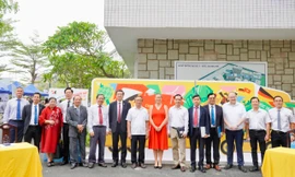 Chuyến xe hướng nghiệp Đức “mang triệu ước mơ” đến thành phố Huế