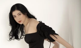 Nữ sinh trường 'Kinh Công' lột xác trong bộ ảnh mới với phong cách cá tính và gợi cảm 