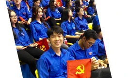 Chàng trai quê Hưng Yên học song bằng, tốt nghiệp loại giỏi là leader đội lễ tân nhà hàng