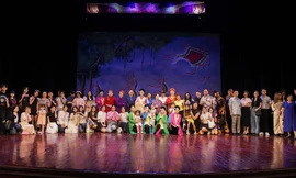 Người trẻ tìm về nghệ thuật chèo cổ để lắng nghe thanh âm truyền thống