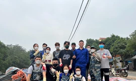 Chàng trai trẻ nghỉ việc, quyết tâm đi tìm lại màu xanh cho Hà Nội