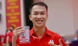 Hành trình cùng bệnh nhân cần máu vượt qua đại dịch của chàng ‘chiến sĩ áo đỏ’