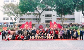 Rộn ràng đón Tết sum vầy, vui Xuân bình an 2024 cùng Trường Đại học Ngoại thương 