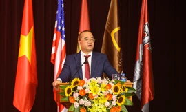 'Chìa khoá' xây dựng thế hệ sinh viên toàn cầu của UEB