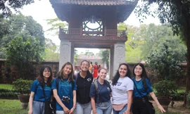 Trở thành Hướng dẫn viên 'không kinh nghiệm' quảng bá hình ảnh Thủ đô nghìn năm văn hiến đến thế giới