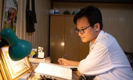 Thủ khoa khối A00: mẹ mất sớm, bố đã quen với việc con là thủ khoa