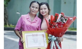 Thủ khoa đầu ra ngành Triết học: 'Học để giúp đỡ những gia đình khó khăn như mình trước đây'