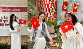 Giới trẻ thành phố Huế nô nức check-in tại những quán cà phê rực rỡ sắc đỏ
