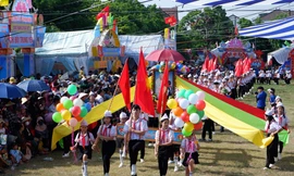 Sôi động duyệt Nghi thức Đội Thiếu niên Tiền phong Hồ Chí Minh chào mừng Quốc khánh 2/9 tại Nghệ An