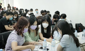 Hơn 350 sinh viên tham dự sự kiện mở đầu trại hè chuyên môn Marketing Hive 2022