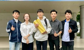 Nhóm sinh viên tạo đột phá trong nghiên cứu công nghệ in 3D cho gốm sứ
