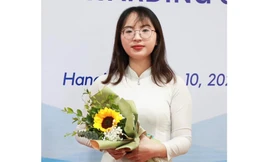 Nữ sinh trường Nhân Văn gây ấn tượng với song bằng Xuất sắc cùng IELTS 7.5
