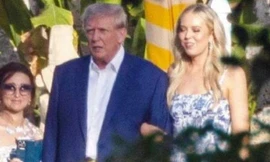 Donald Trump dắt tay con gái út vào lễ đường