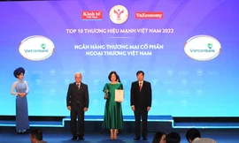 Vietcombank 9 lần liên tiếp có mặt trong Top 10 Thương hiệu mạnh Việt Nam 
