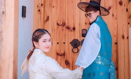 Thiện Nhân đổi tên Facebook theo họ của tình đồng giới, phản ứng gắt khi bị chỉ trích 'điên vì tình'