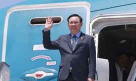 Chủ tịch Quốc hội Vương Đình Huệ bắt đầu thăm chính thức Cuba