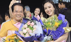 NSND Trần Nhượng bay vào Phan Thiết chúc mừng con gái 'rượu' thi Hoa hậu