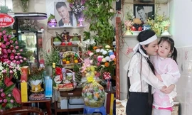 Giỗ đầu ca sĩ Vân Quang Long, vợ xúc động chia sẻ tâm thư 