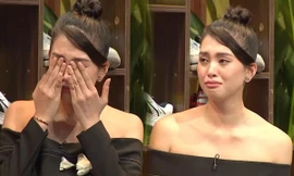 Hoa hậu Tiểu Vy khóc nức nở tại sân khấu 'Ơn giời cậu đây rồi'