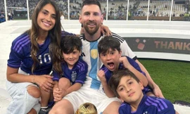 Vợ nhắn gửi Messi: 'Em tự hào về anh' 