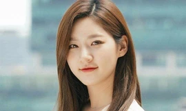 Nghệ sĩ đóng băng sự nghiệp vì bê bối đời tư, buộc phải bán hàng mưu sinh