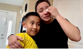 Con gái Phi Nhung hát tặng mẹ trong nước mắt