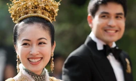 Cận cảnh trang phục cưới dát vàng của Hoa hậu chuyển giới đẹp nhất Thái Lan 