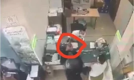 CLIP: Đối tượng cướp hơn 500 triệu đồng ở một ngân hàng tại Đồng Nai