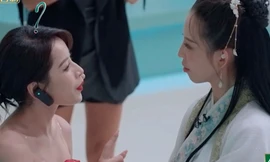 Showbiz 6/5: Khán giả bật cười khi Thái Thiếu Phân dạy Chi Pu nói tiếng Trung