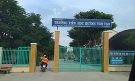 Một học sinh tiểu học đột tử trong sân trường
