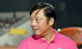 HLV Lê Huỳnh Đức ngồi 'ghế nóng' CLB Bình Dương