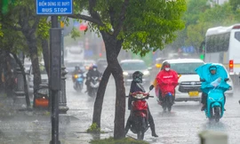 Mưa lớn tiếp tục kéo dài tại TPHCM và Nam bộ